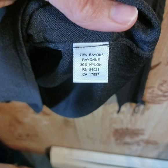 Banana Republic Black V-Neck Lace Up Detail Sleeve Knit Top - Picture 9 of 9